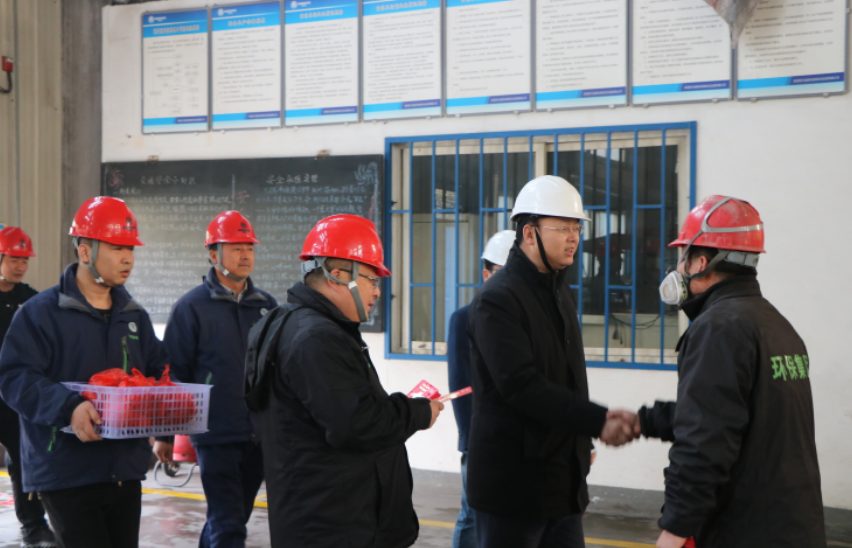 过年不回家 他们守护着三秦的“绿水青山” 过年不回家 他们守护着三秦的“绿水青山”