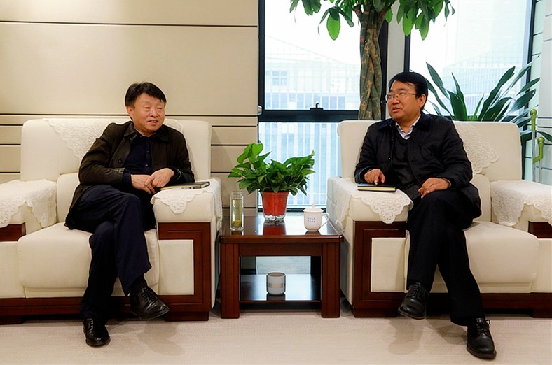 熊良虎会见宝鸡市生态环境局党组书记、局长赵永怀 熊良虎会见宝鸡市生态环境局党组书记、局长赵永怀