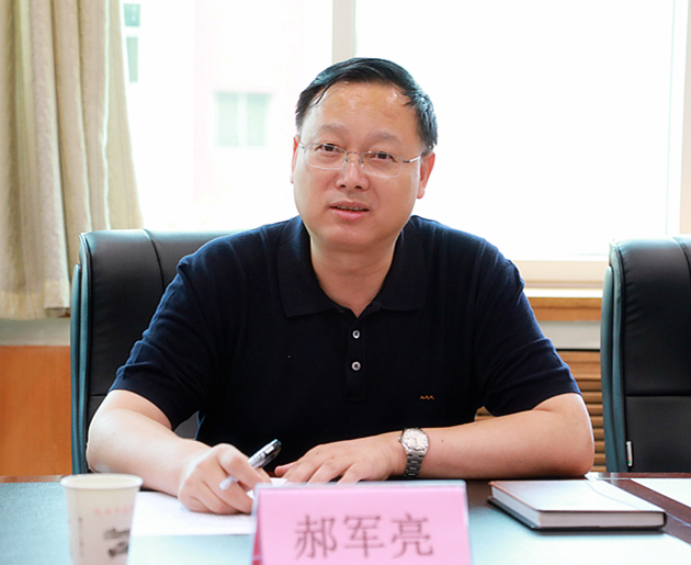 熊良虎拜会渭南市生态环境局党委书记、局长左俊 熊良虎拜会渭南市生态环境局党委书记、局长左俊