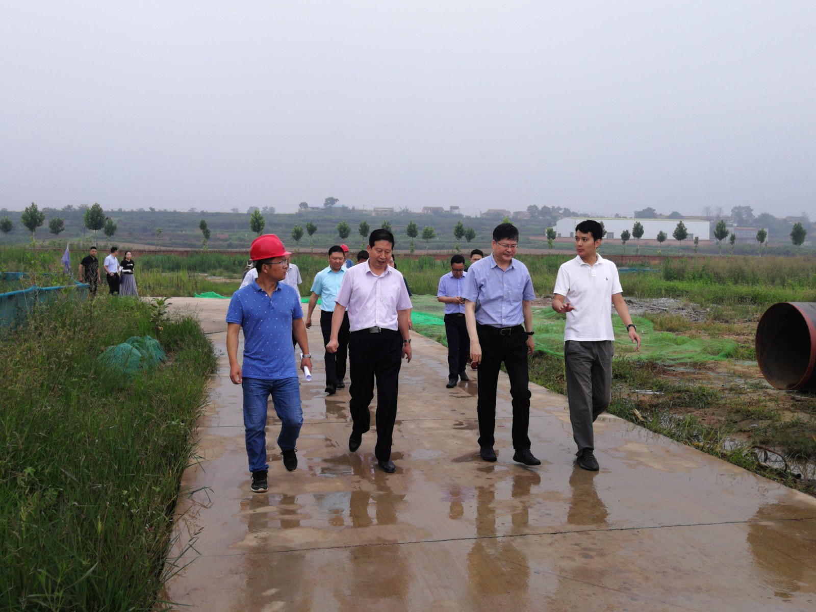 省科技厅副厅长史高领到水环境公司蟠龙新区污水处理厂项目调研