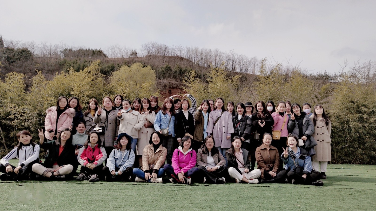 亲近自然 携手阳光 | 水环境公司开展“三八”妇女节赏花踏青活动 亲近自然 携手阳光 | 水环境公司开展“三八”妇女节赏花踏青活动