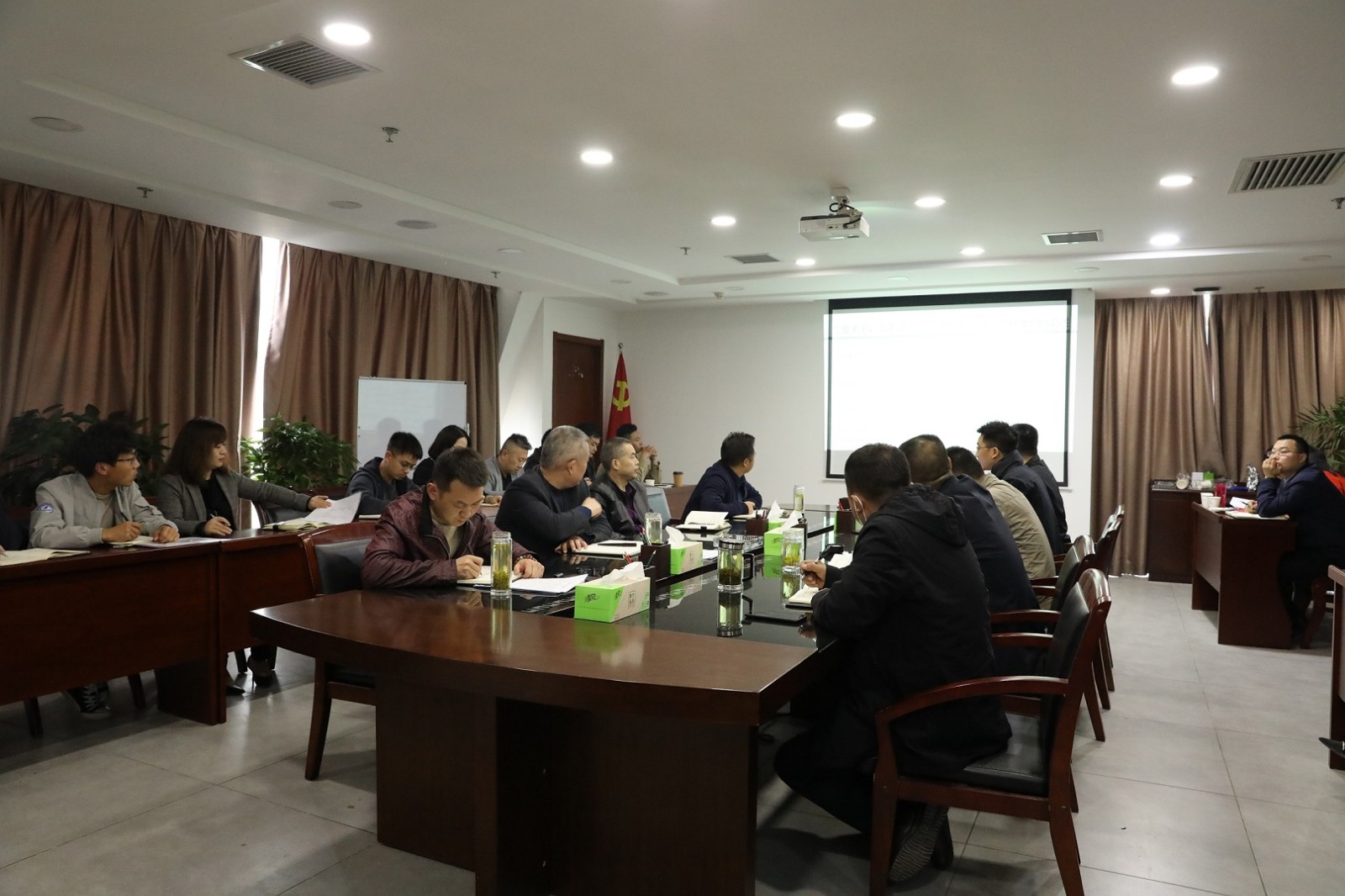 水环境公司安排部署2021年安全环保工作