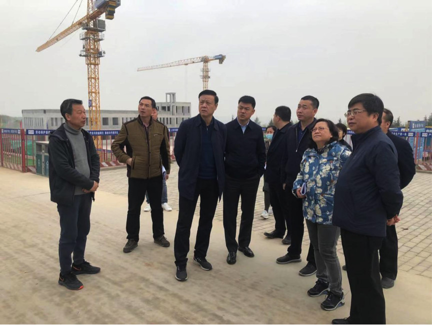 西安市人大常委会民宗侨外委主任张钢胜到水环境公司白鹿原水生态中心检查指导工作