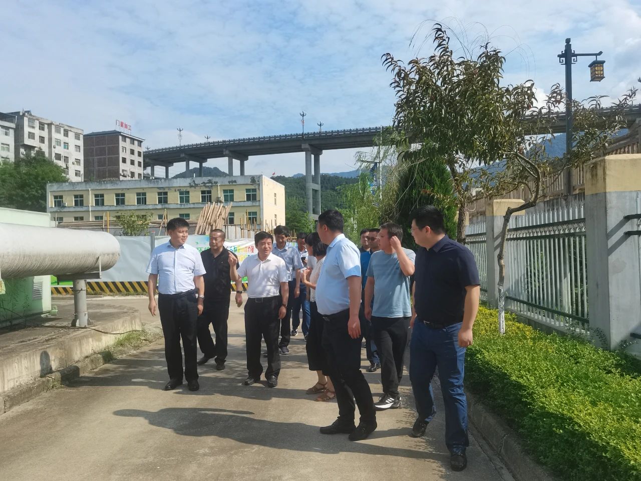 集团公司领导到岚皋县政府交流座谈 集团公司领导到岚皋县政府交流座谈