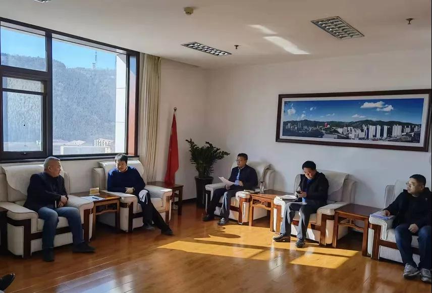 桂宏拜会延安市安塞区委副书记、区政府党组书记李延武 桂宏拜会延安市安塞区委副书记、区政府党组书记李延武