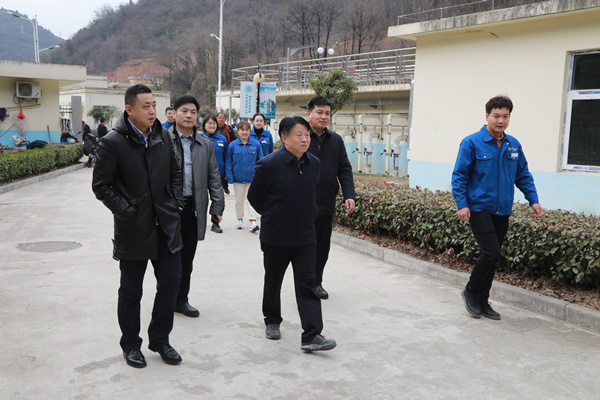 新年调研首站,熊良虎率队到了这里! 新年调研首站,熊良虎率队到了这里!