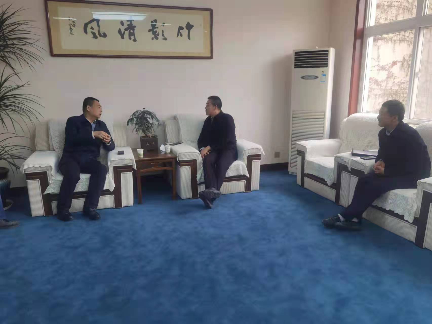 水环境公司领导拜会丹凤县县长郭安贵 水环境公司领导拜会丹凤县县长郭安贵