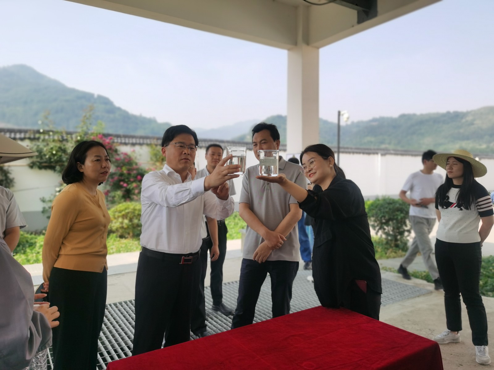 安康市人大常委会副主任李全成到水环境公司五里镇污水处理厂调研 安康市人大常委会副主任李全成到水环境公司五里镇污水处理厂调研