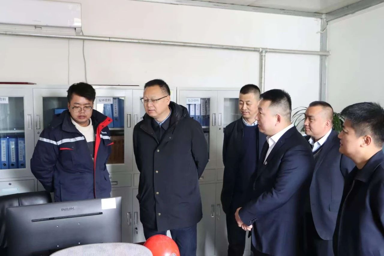 郝军亮赴保隆能源公司、油气工程公司项目一线调研 郝军亮赴保隆能源公司、油气工程公司项目一线调研